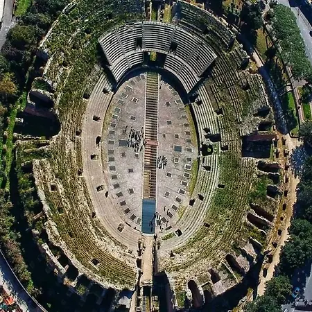 Domus Flavia Pozzuoli